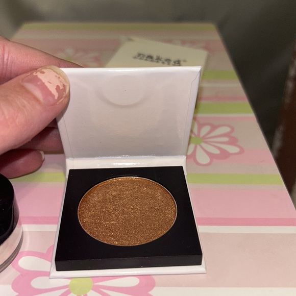 Make up bundle - Picture 3 of 4